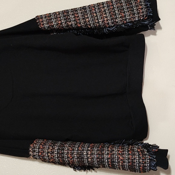 Skies Are Blue /Anthropologie Sweater Boucle Fringe Accent Black - Picture 10 of 12